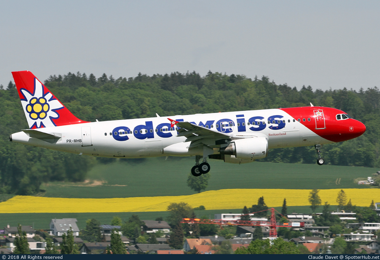 Photo of PR-MHB - Airbus A320-214 operated by Edelweiss Air