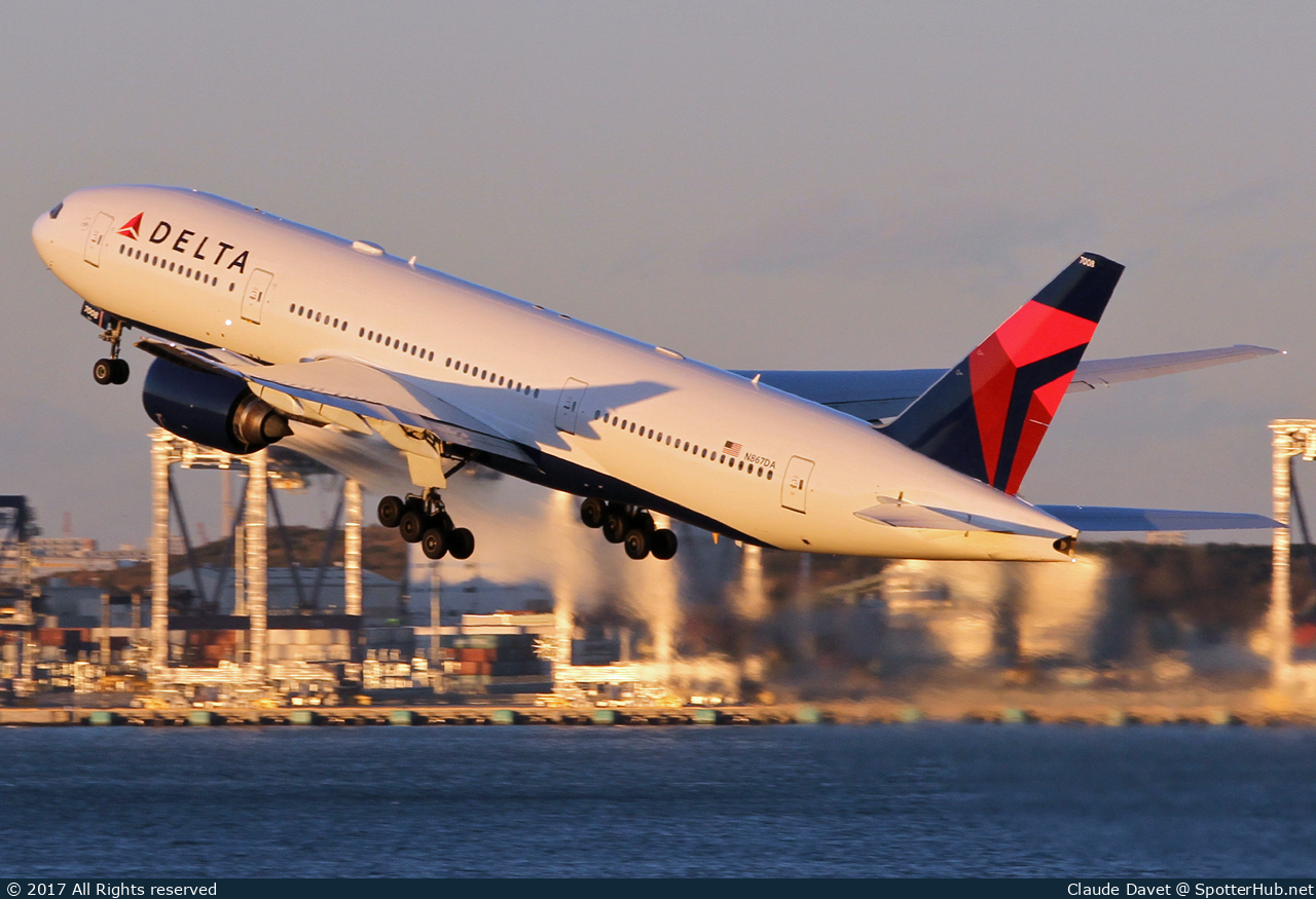 Photo of N867DA - Boeing 777-232(ER) operated by Delta Air Lines
