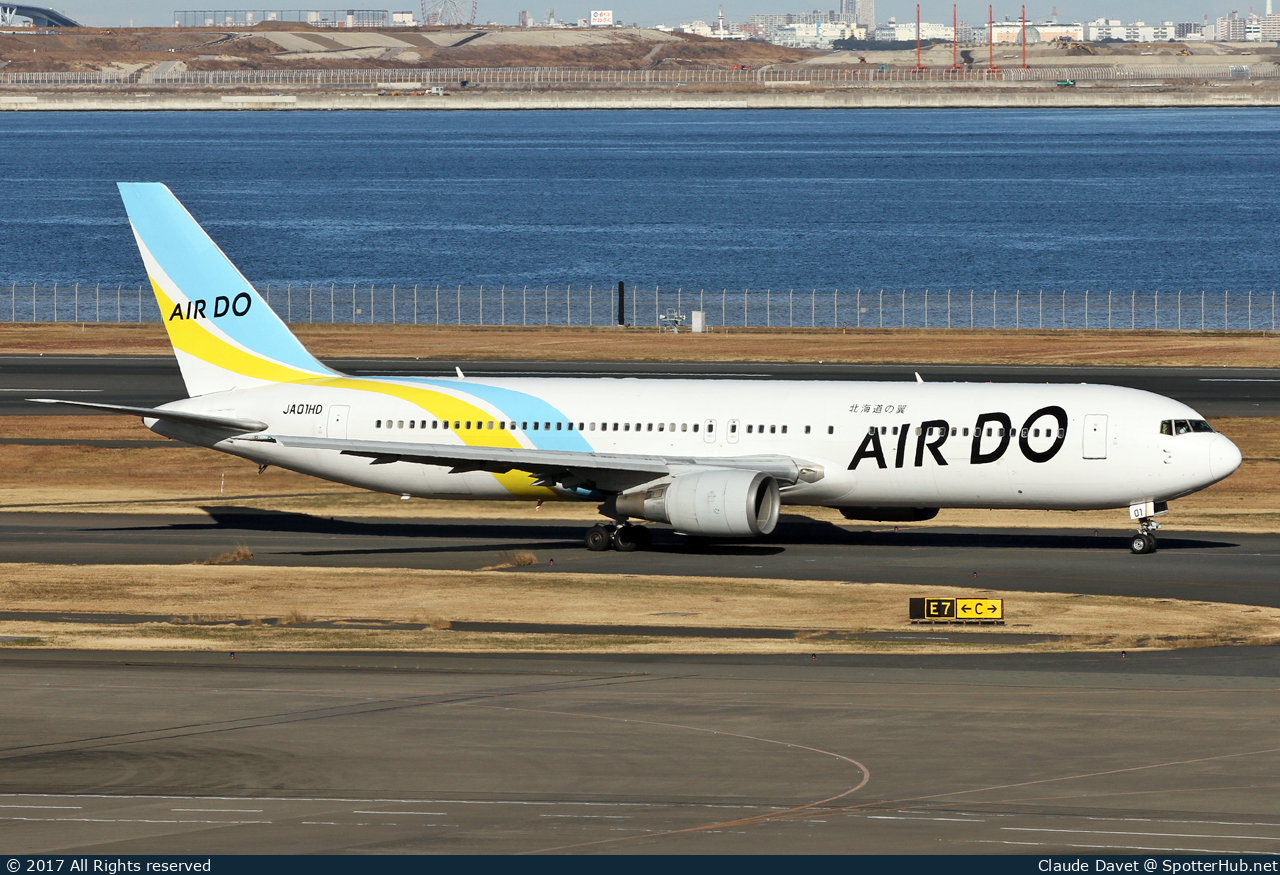 Photo of JA01HD - Boeing 767-33A(ER) operated by Air Do