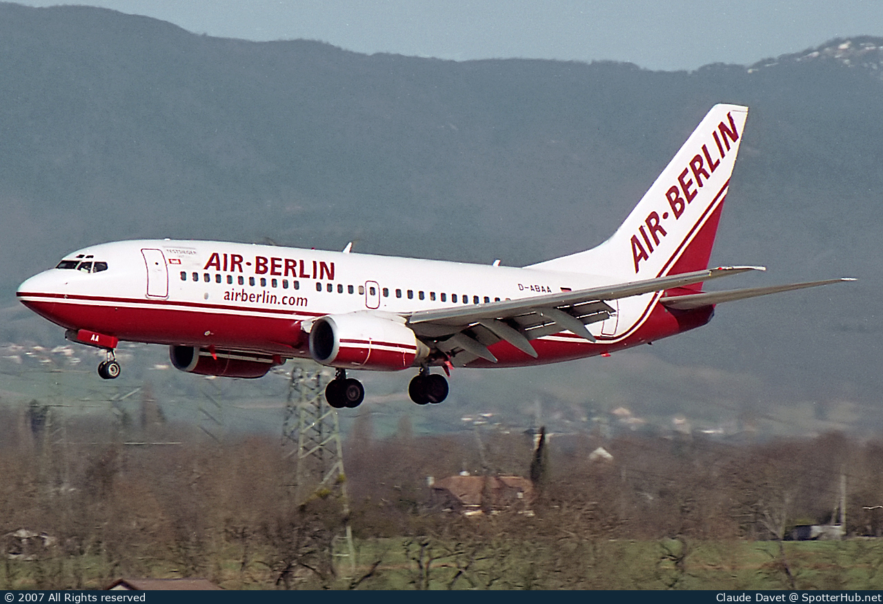 Photo of D-ABAA - Boeing 737-76Q operated by Air Berlin