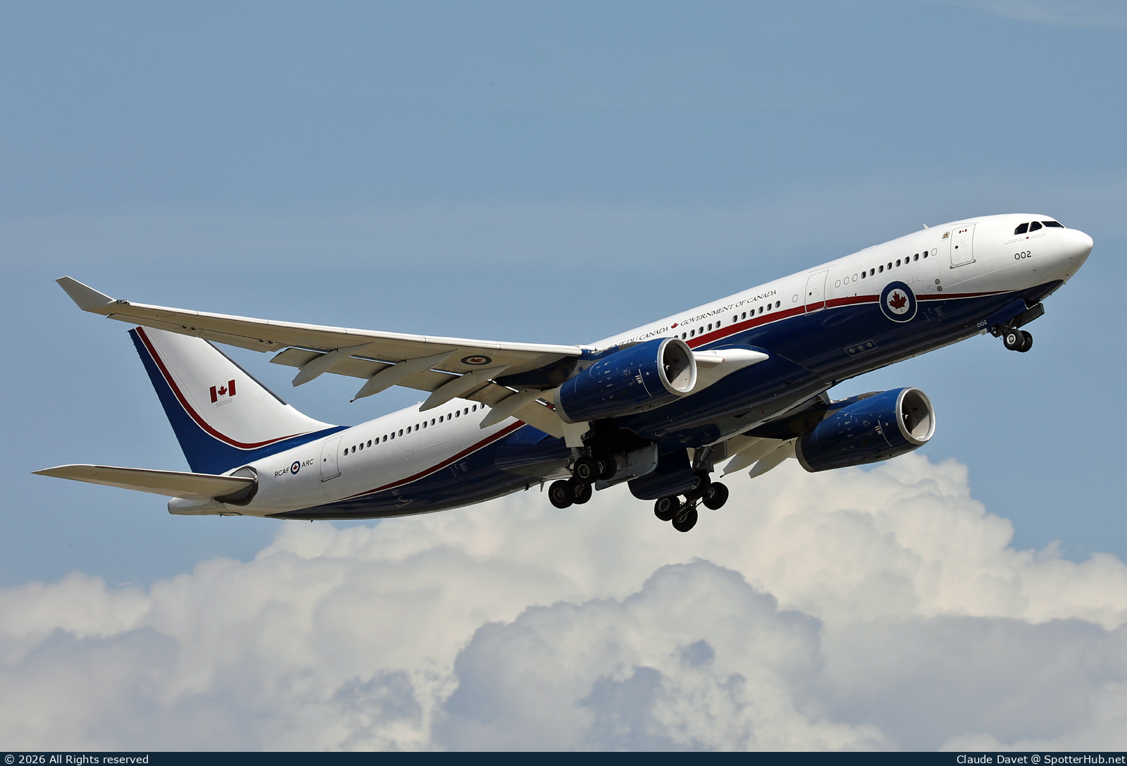 Photo of 330002 - Airbus CC-330 Husky operated by Royal Canadian Air Force
