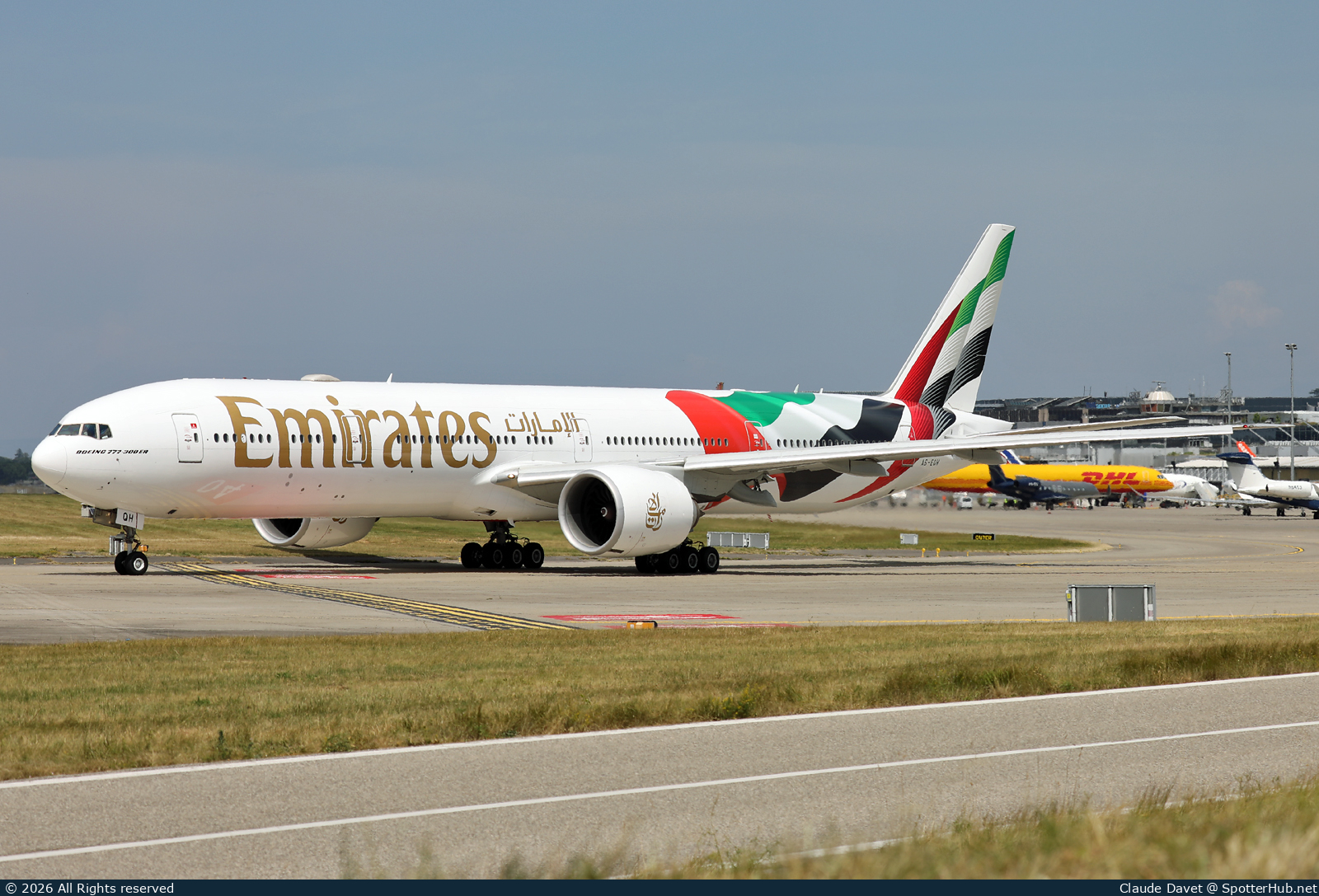 Photo of A6-EQH - Boeing 777-31H(ER) operated by Emirates
