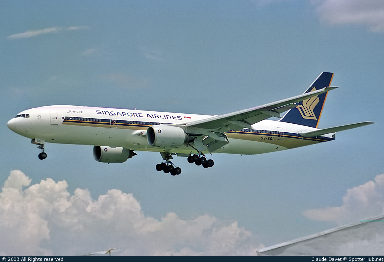 Photo of 9V-SQB - Boeing 777-212(ER) operated by Singapore Airlines