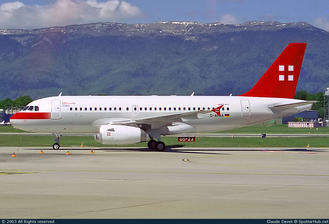 Photo of D-APAA - Airbus A319-132 operated by PrivatAir Germany