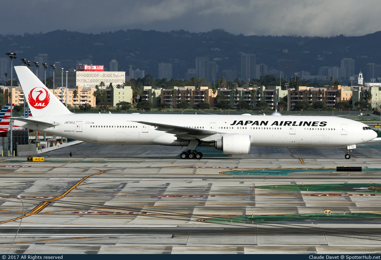 Photo of JA741J - Boeing 777-346(ER) operated by Japan Airlines