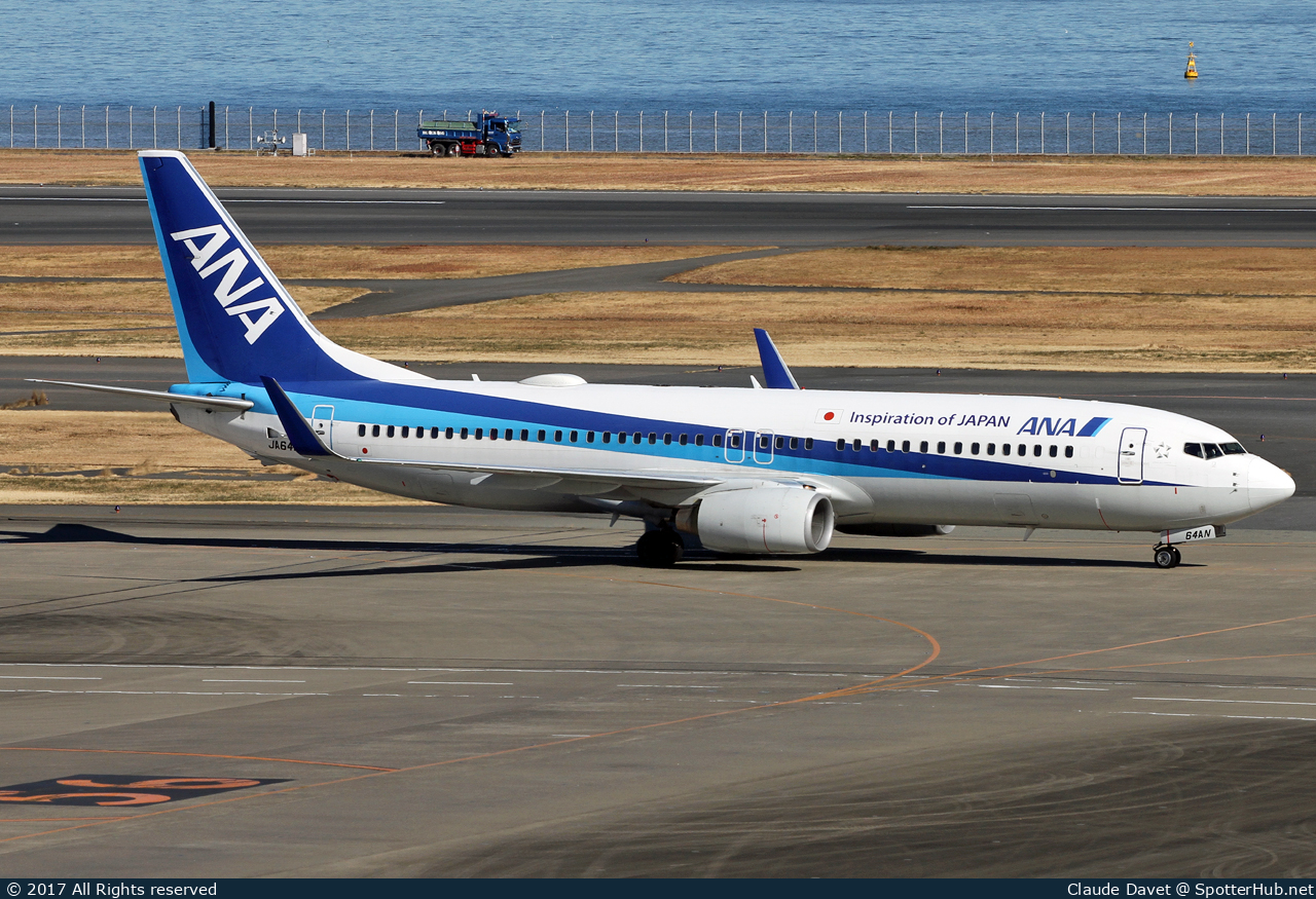 Photo of JA64AN - Boeing 737-881 operated by ANA All Nippon Airways (opb ANA Wings)