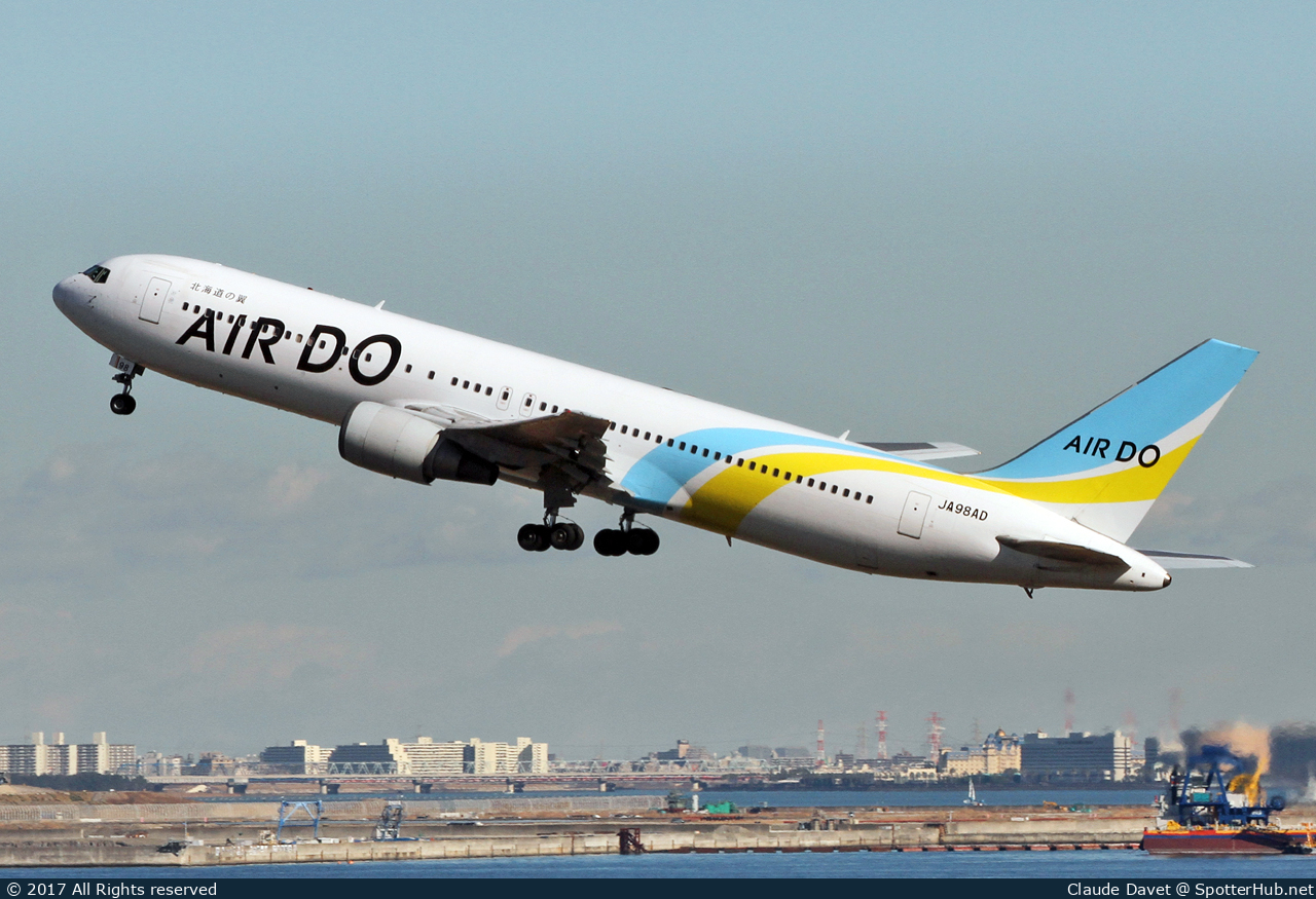 Photo of JA98AD - Boeing 767-33A(ER) operated by Air Do