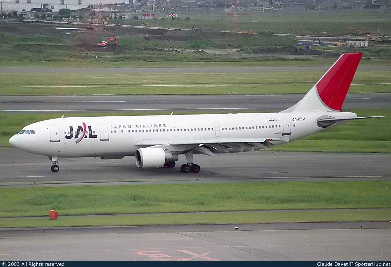 Photo of JA8561 - Airbus A300B4-622R operated by Japan Airlines