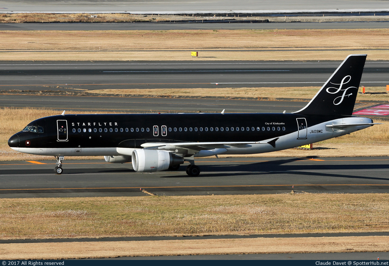 Photo of JA09MC - Airbus A320-214 operated by StarFlyer