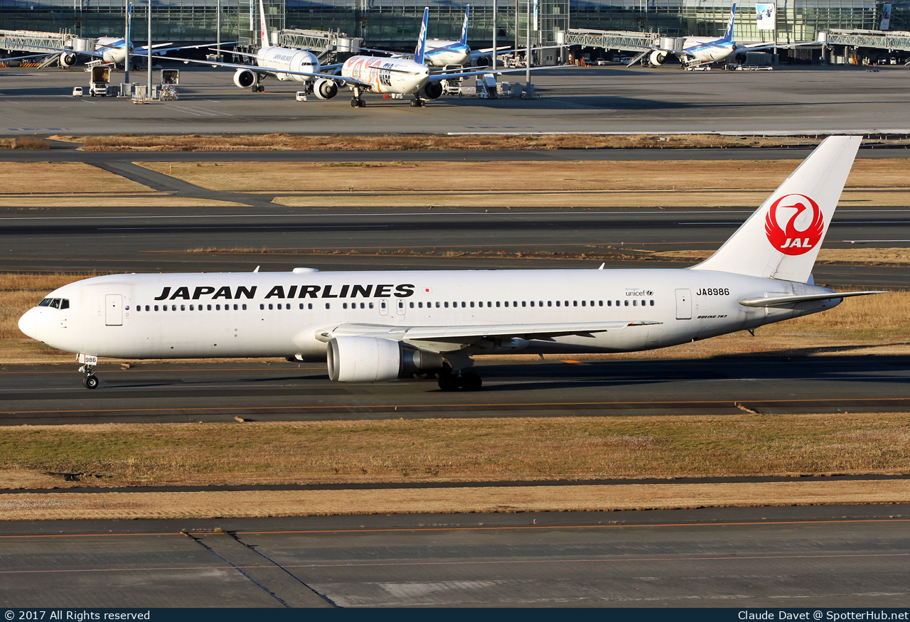 Photo of JA8986 - Boeing 767-346 operated by Japan Airlines