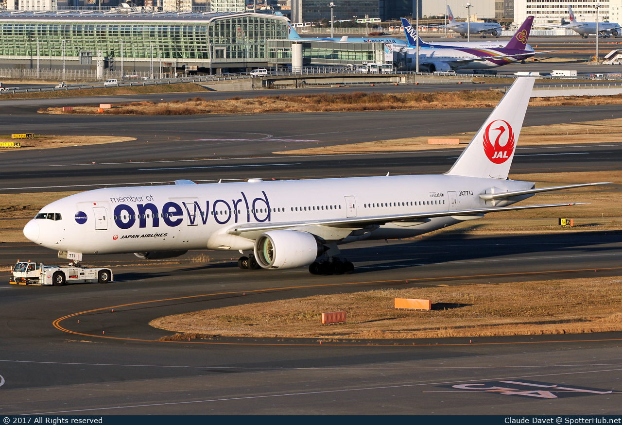 Photo of JA771J - Boeing 777-246 operated by Japan Airlines