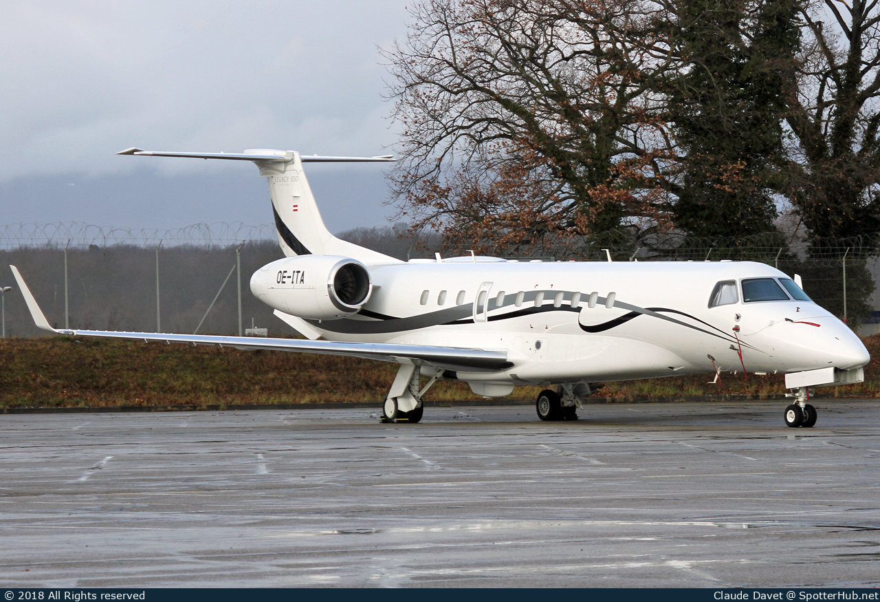 Photo of OE-ITA - Embraer Legacy 650 operated by Avcon Jet