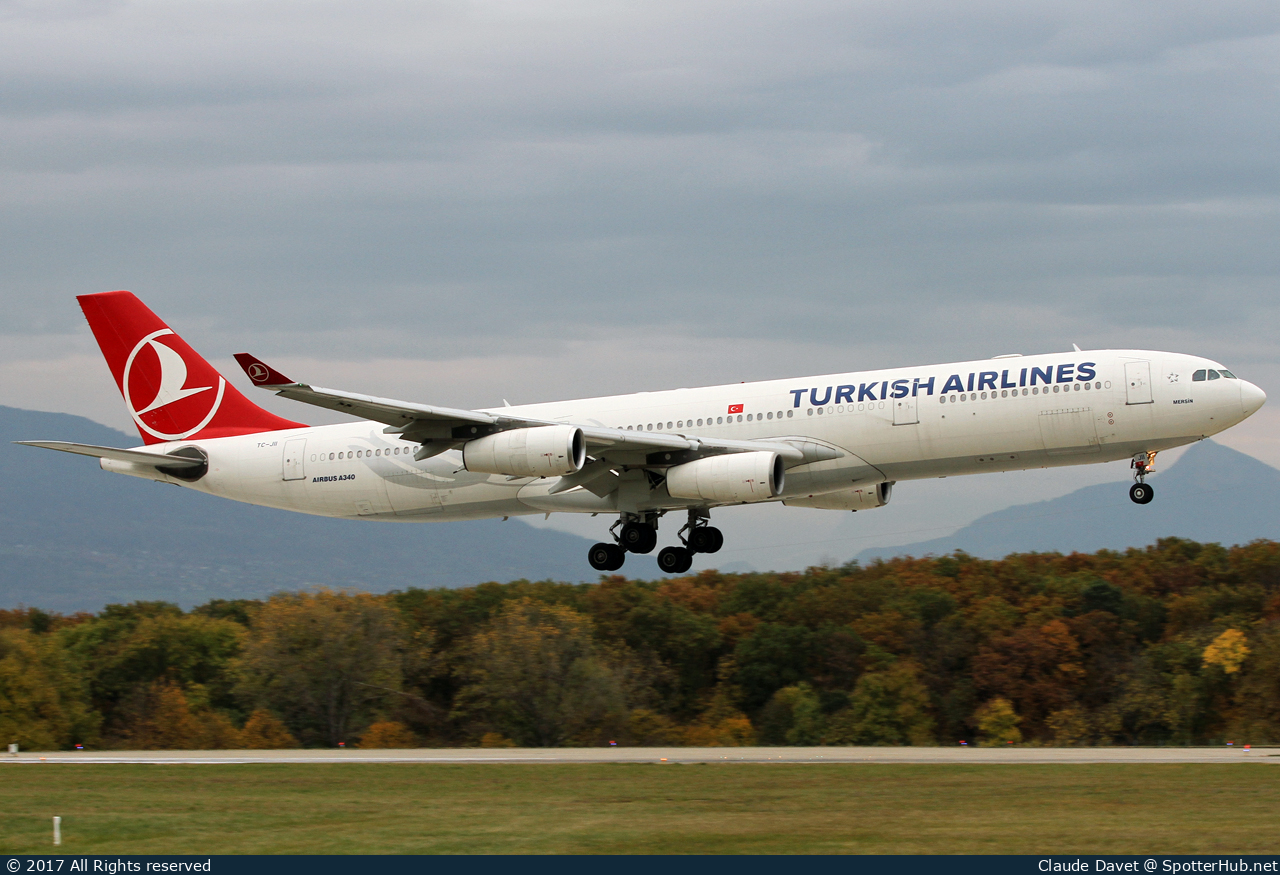 Photo of TC-JII - Airbus A340-313 operated by Turkish Airlines