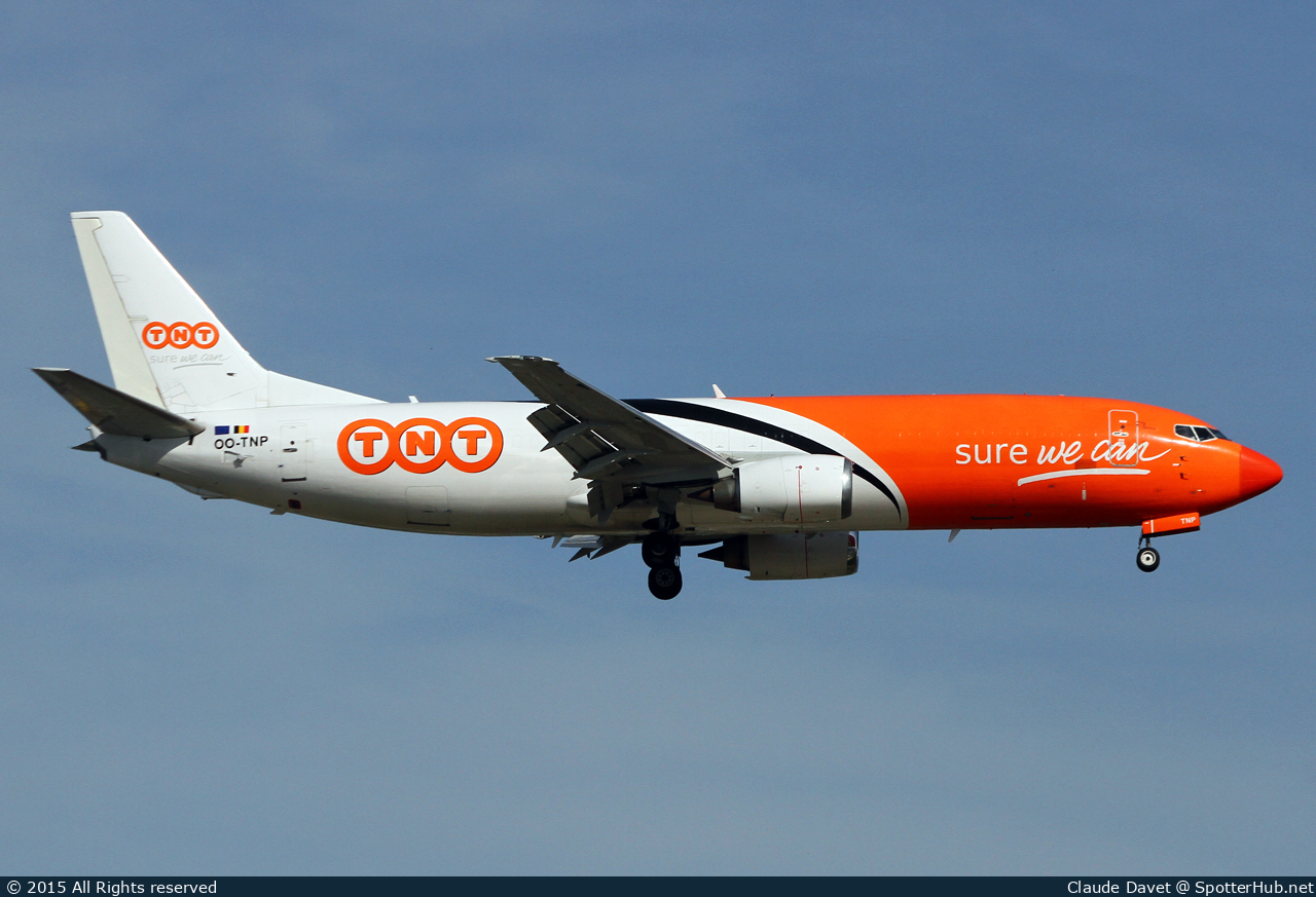 Photo of OO-TNP - Boeing 737-45D(BDSF) operated by TNT Airways