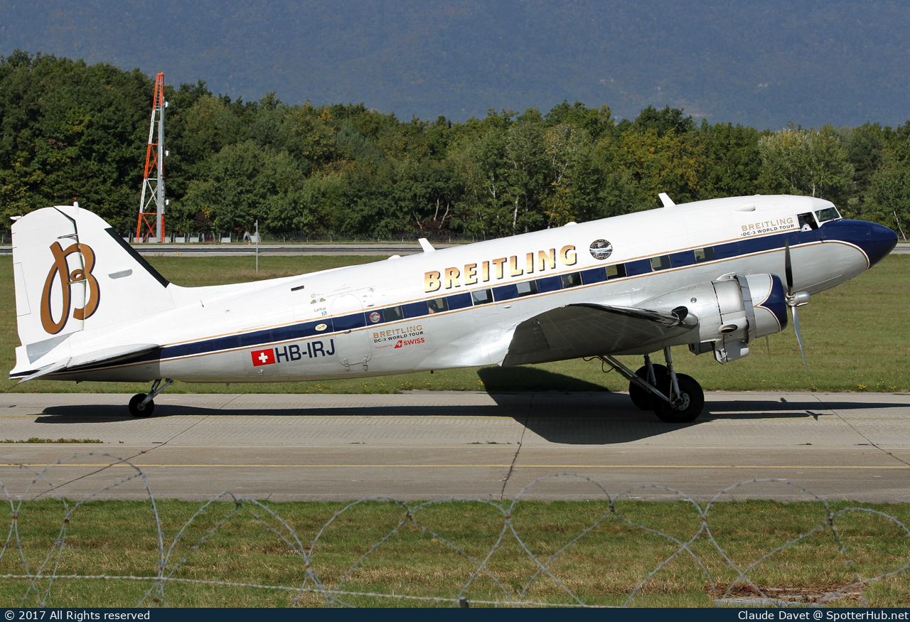 Photo of HB-IRJ - Douglas DC-3A operated by Super Constellation Flyers Association