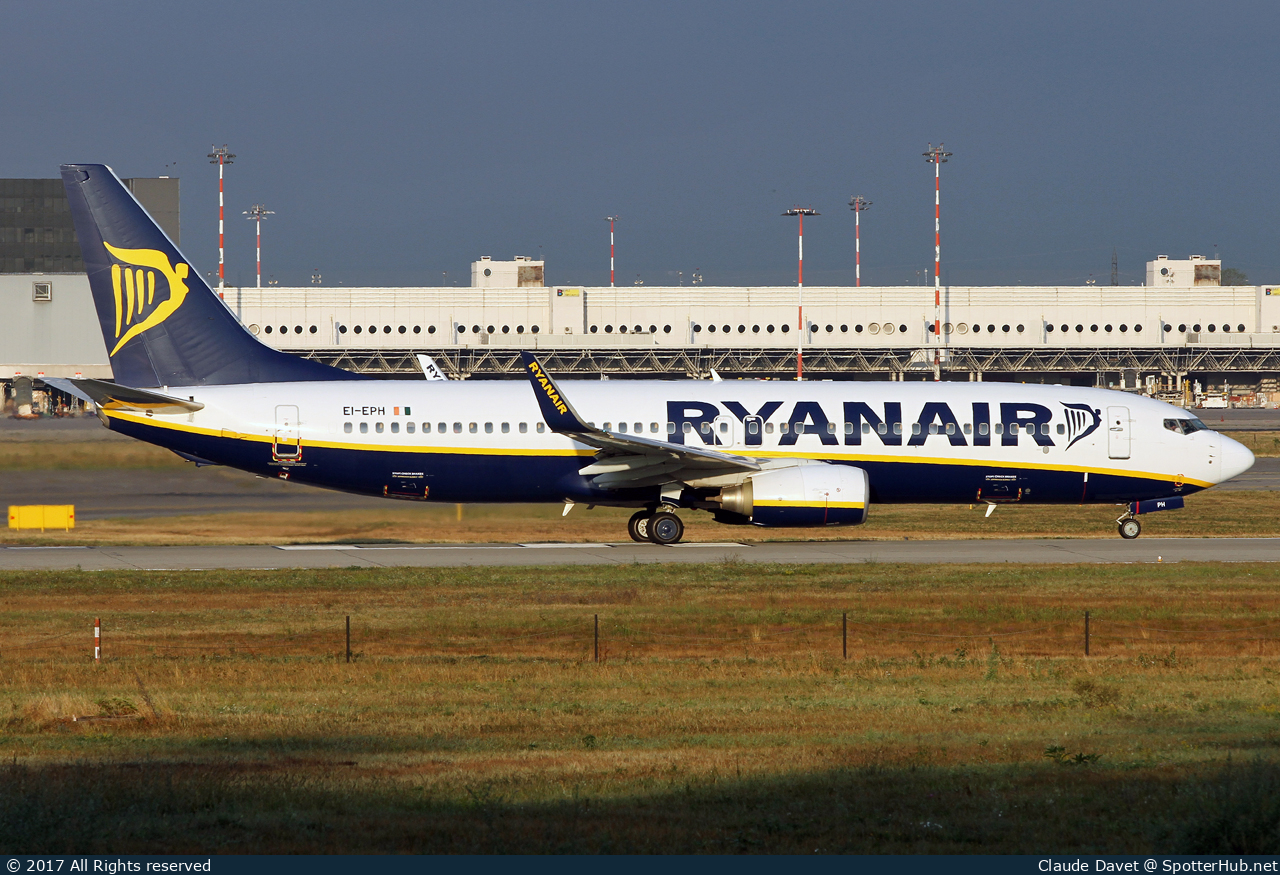 Photo of EI-EPH - Boeing 737-8AS operated by Ryanair