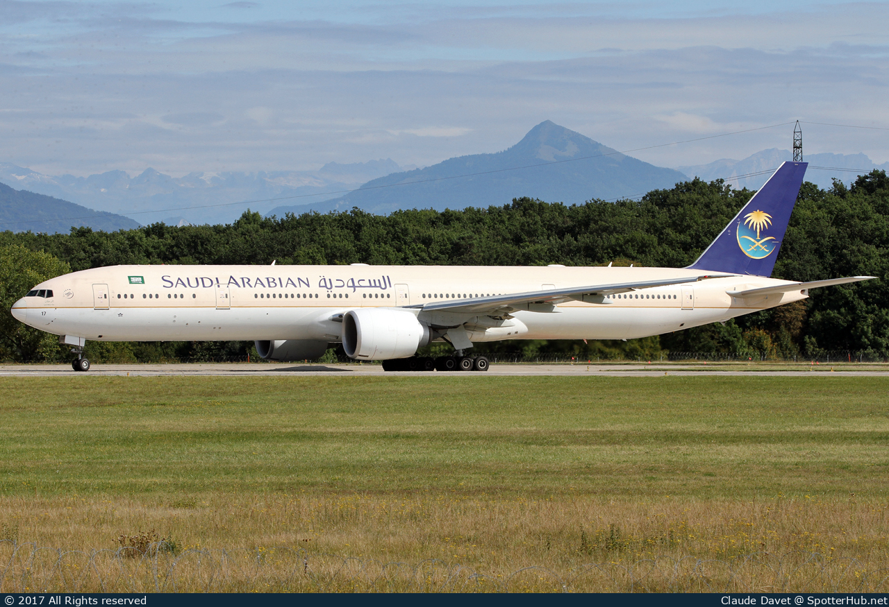Photo of HZ-AK17 - Boeing 777-368(ER) operated by Saudi Arabian Airlines