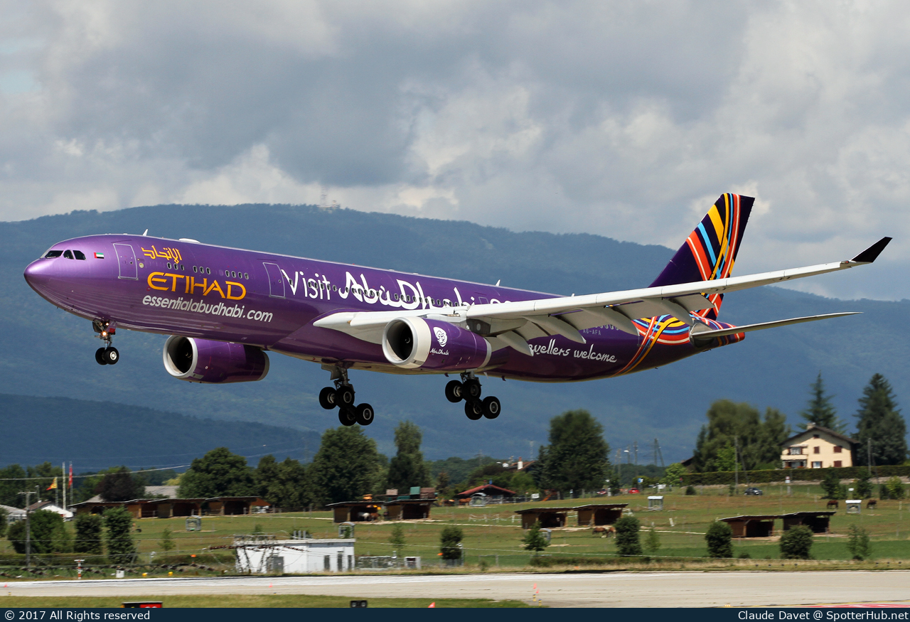 Photo of A6-AFA - Airbus A330-343 operated by Etihad Airways