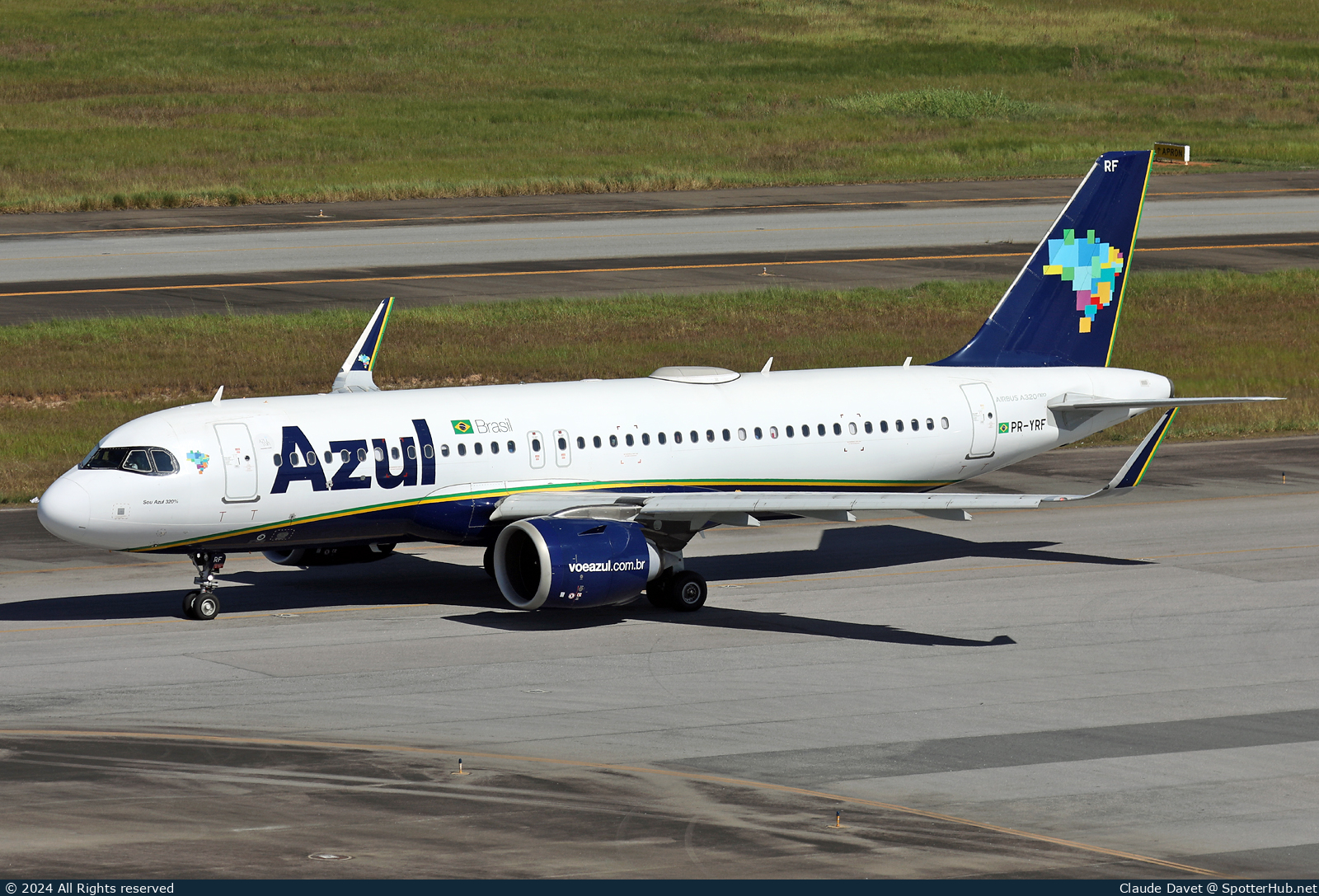 Photo of PR-YRF - Airbus A320-251N operated by Azul