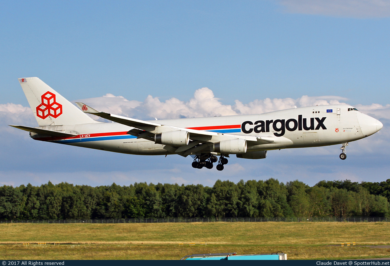 Photo of LX-UCV - Boeing 747-4R7F operated by Cargolux