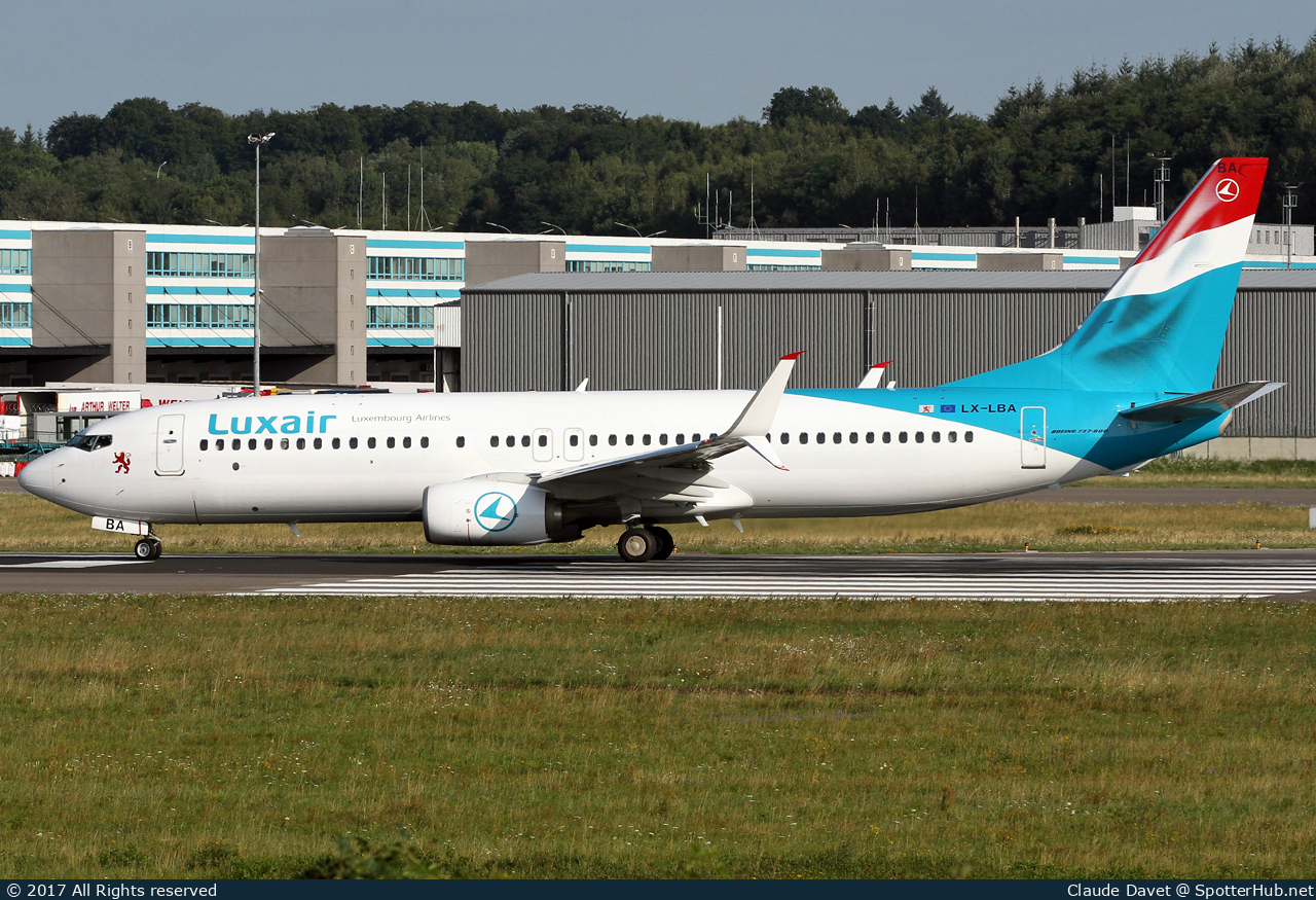 Photo of LX-LBA - Boeing 737-8C9 operated by Luxair