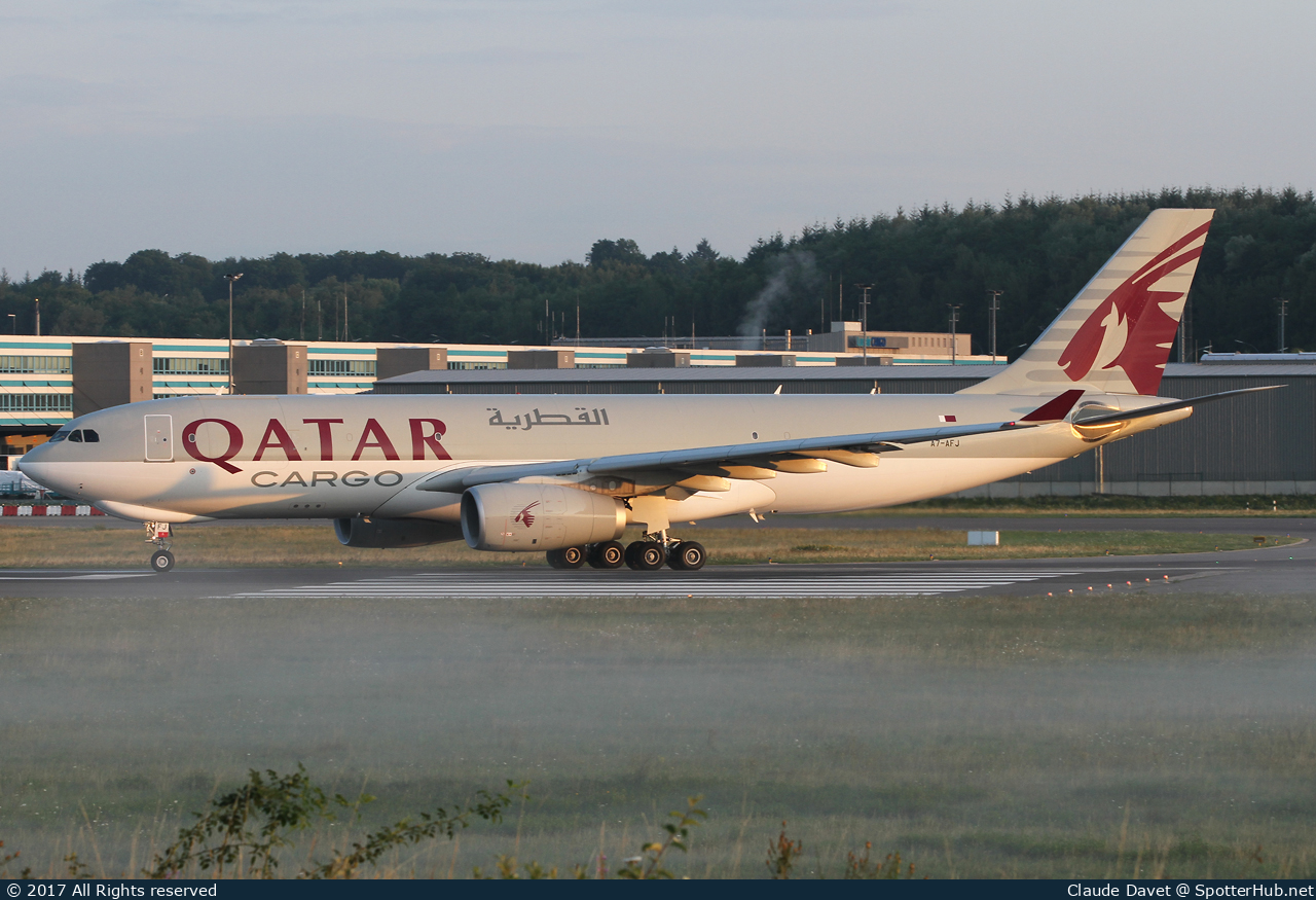 Photo of A7-AFJ - Airbus A330-243F operated by Qatar Airways Cargo