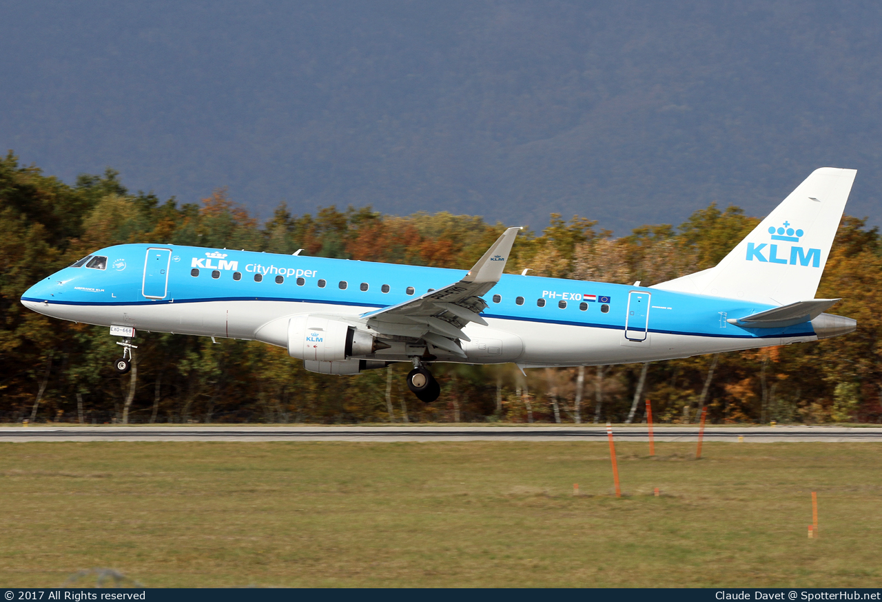 Photo of PH-EXO - Embraer ERJ-175STD operated by KLM Cityhopper
