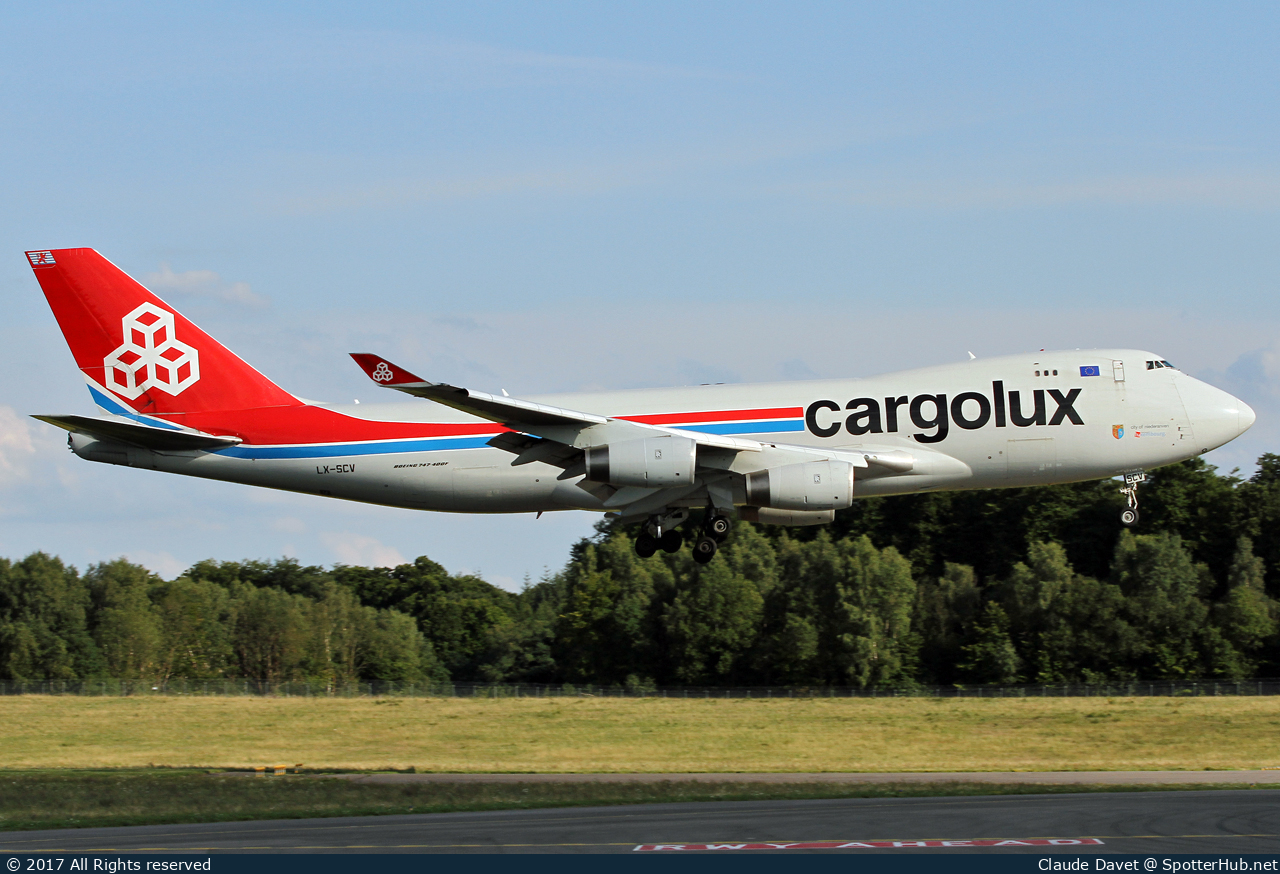 Photo of LX-SCV - Boeing 747-4R7F operated by Cargolux