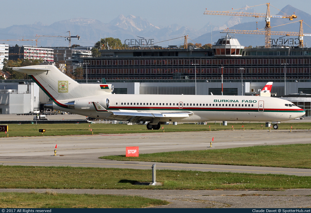Photo of XT-BFA - Boeing 727-282(Adv)(RE) operated by Government of Burkina Faso