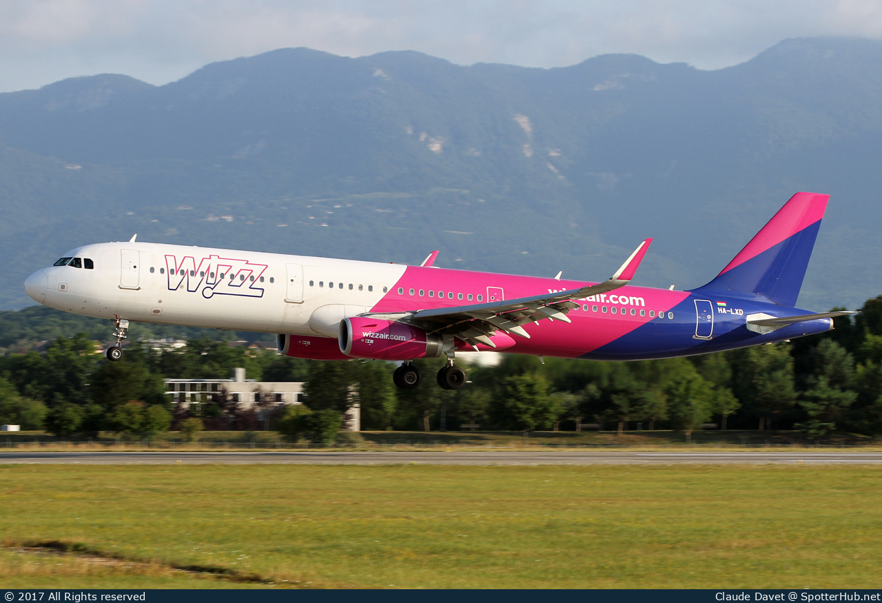 Photo of HA-LXD - Airbus A321-231 operated by Wizz Air