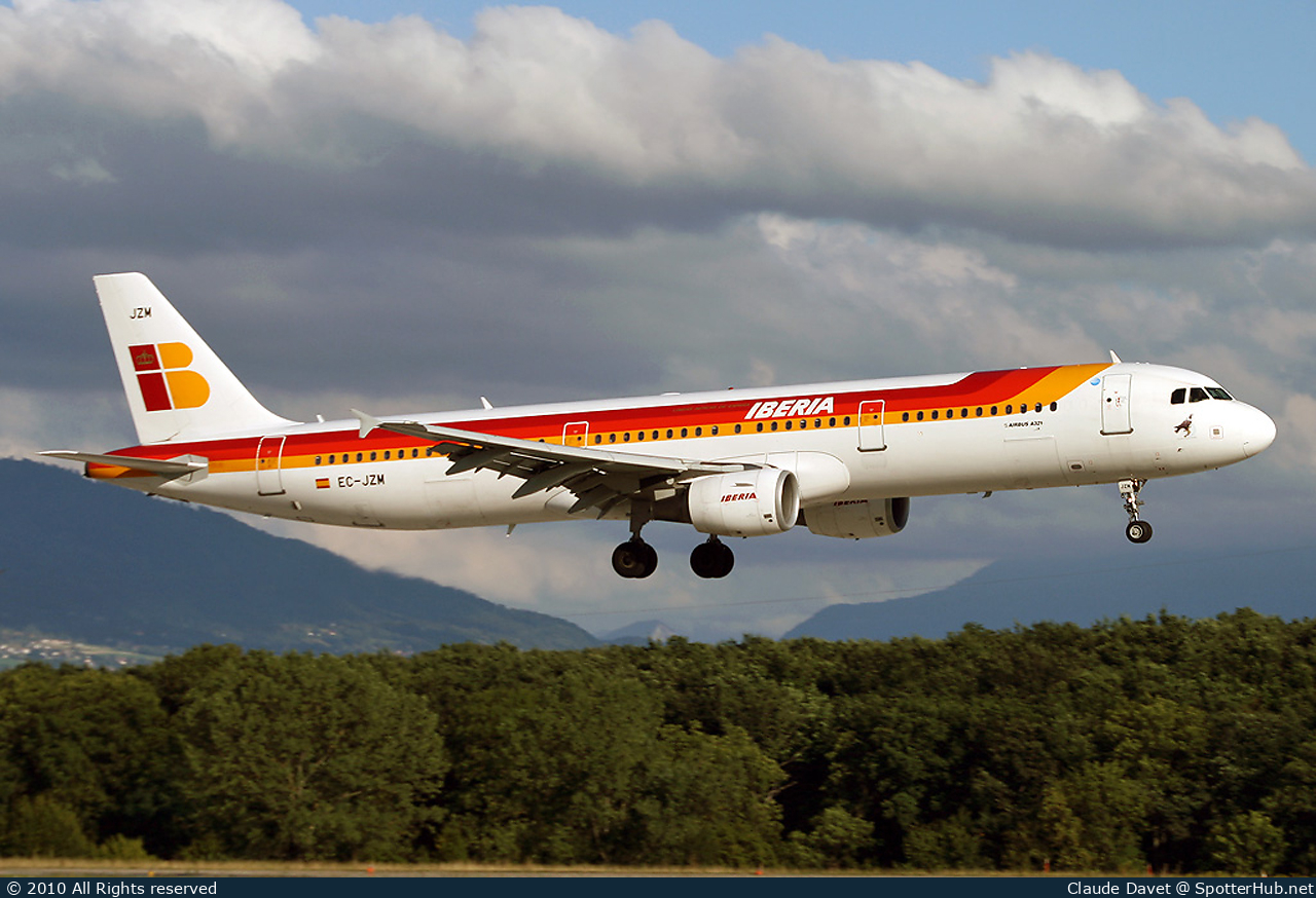 Photo of EC-JZM - Airbus A321-212 operated by Iberia