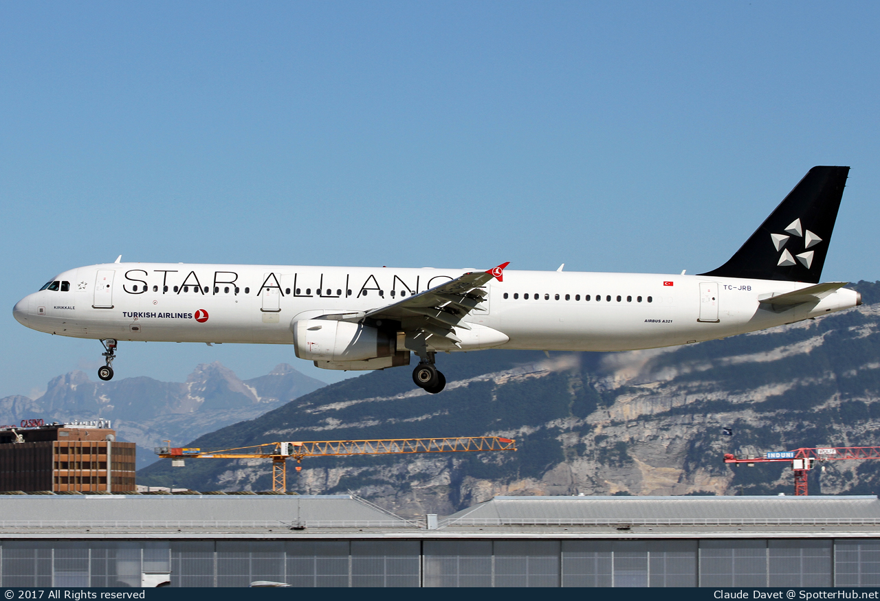 Photo of TC-JRB - Airbus A321-231 operated by Turkish Airlines