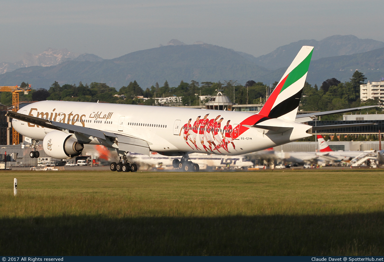 Photo of A6-EPM - Boeing 777-31H(ER) operated by Emirates