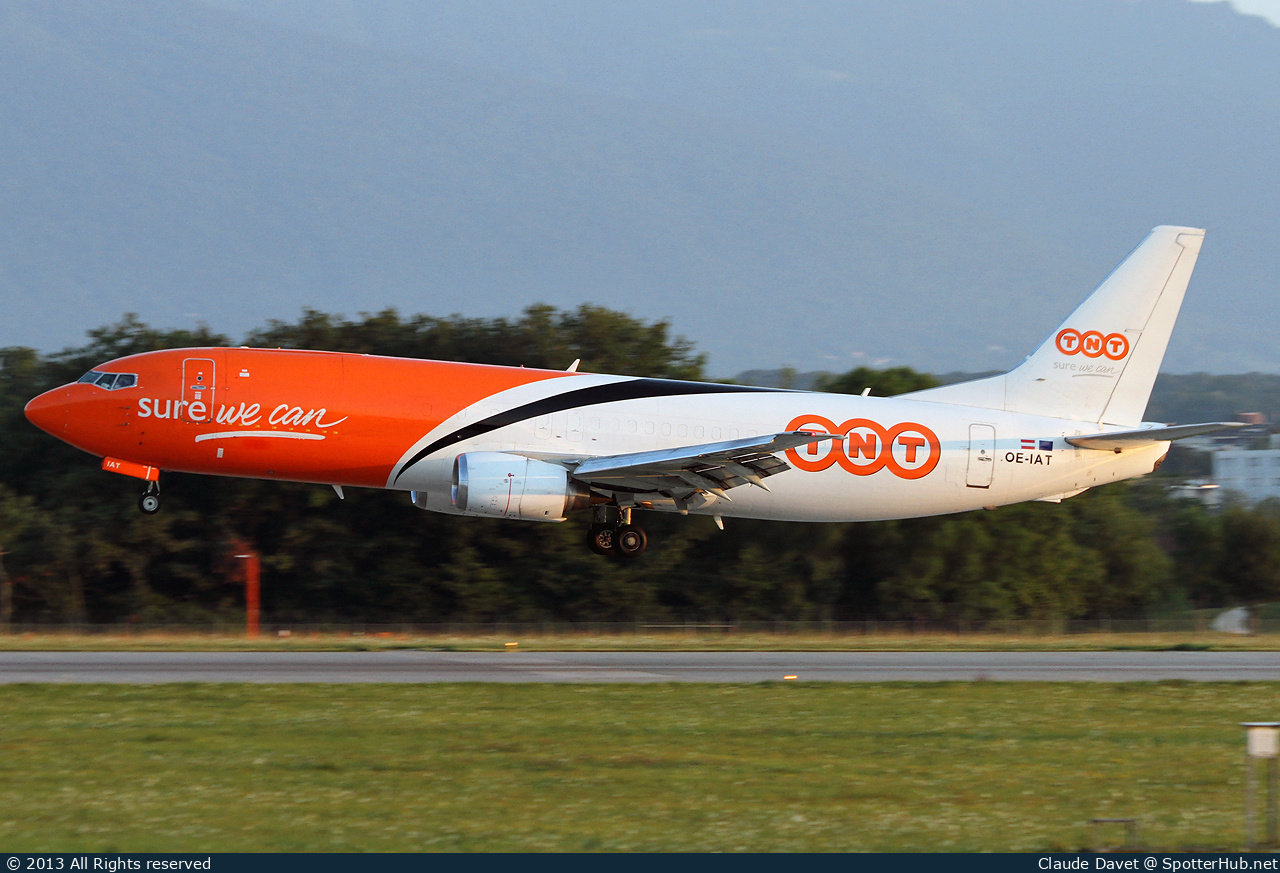 Photo of OE-IAT - Boeing 737-4M0(BDSF) operated by FedEx (opb ASL Airlines Belgium)