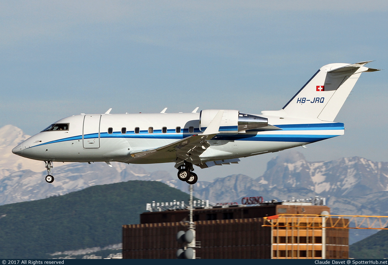 Photo of HB-JRQ - Bombardier Challenger 604 operated by Albinati Aeronautics