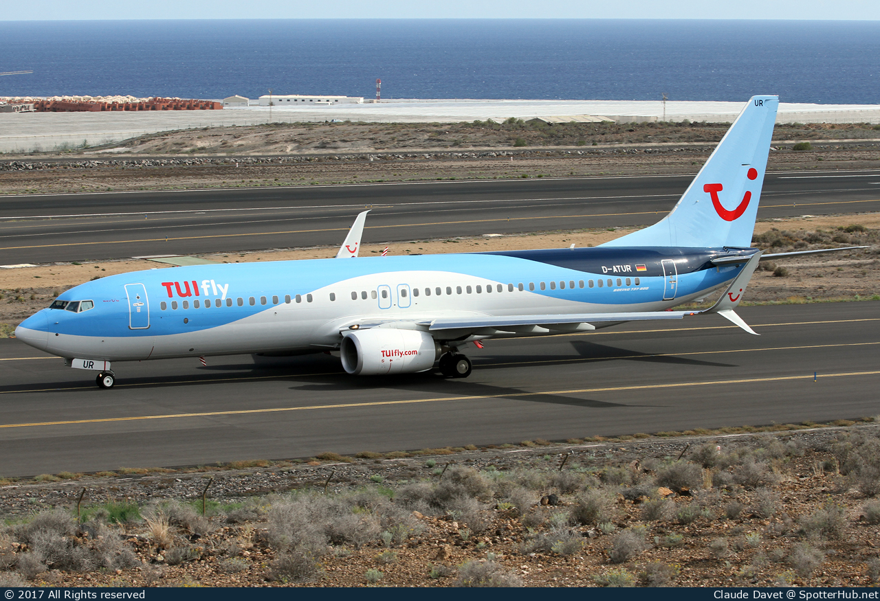 Photo of D-ATUR - Boeing 737-8K5 operated by TUIfly
