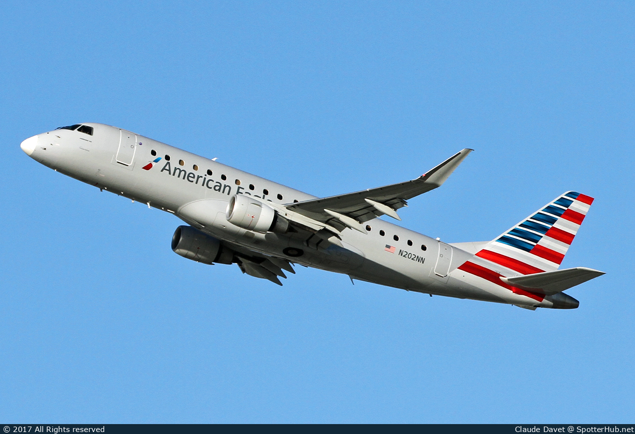 Photo of N202NN - Embraer ERJ-175LR operated by American Eagle (opb Compass Airlines)