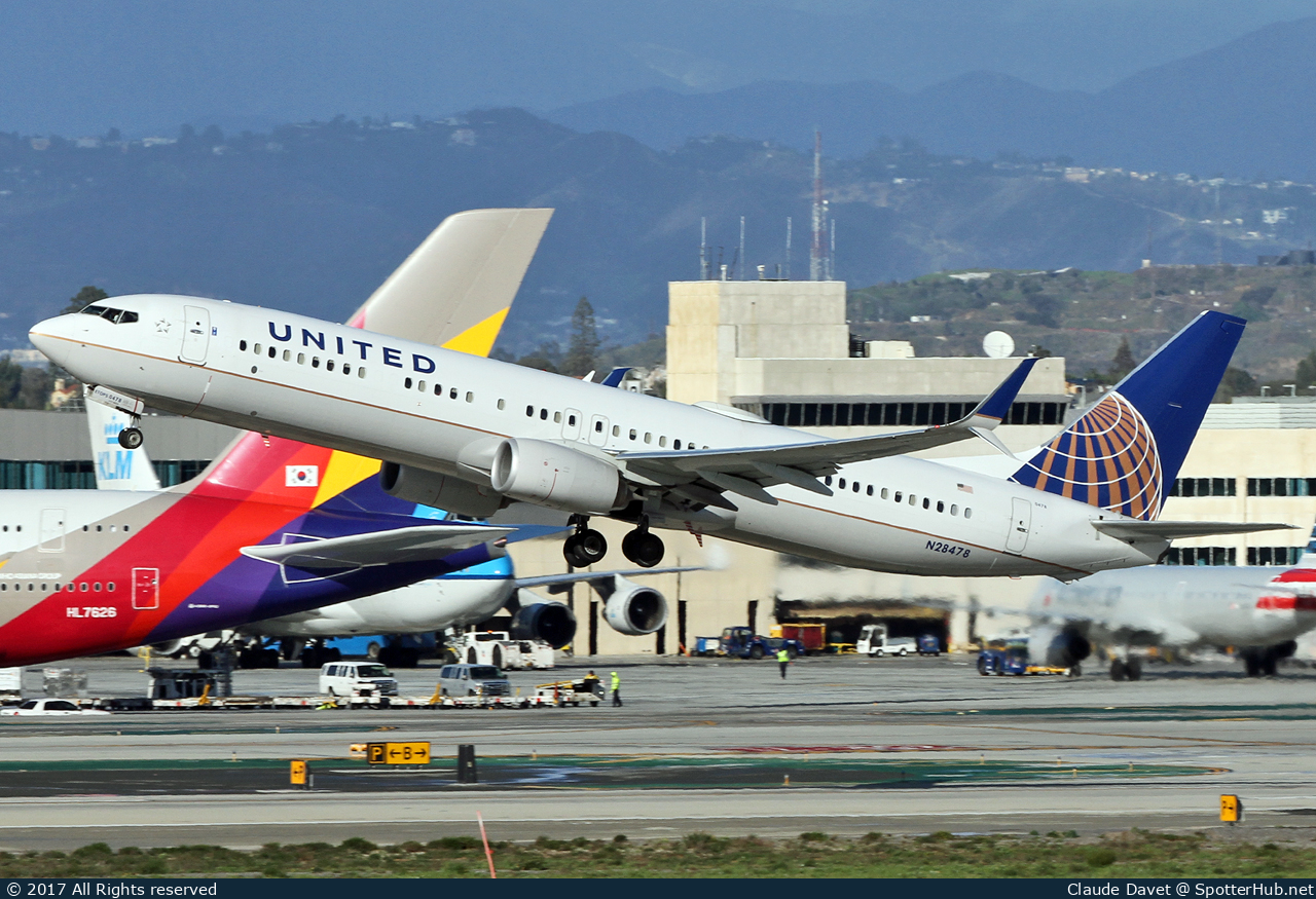 Photo of N28478 - Boeing 737-924(ER) operated by United Airlines