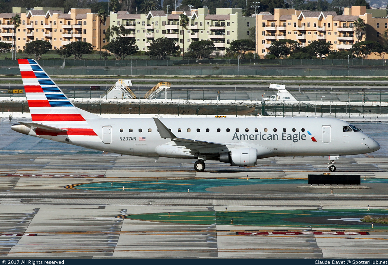 Photo of N207AN - Embraer ERJ-175LR operated by American Eagle (opb Compass Airlines)