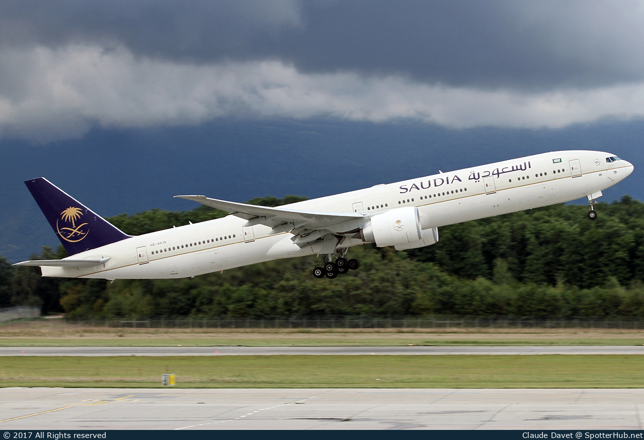 Photo of HZ-AK19 - Boeing 777-368(ER) operated by Saudia