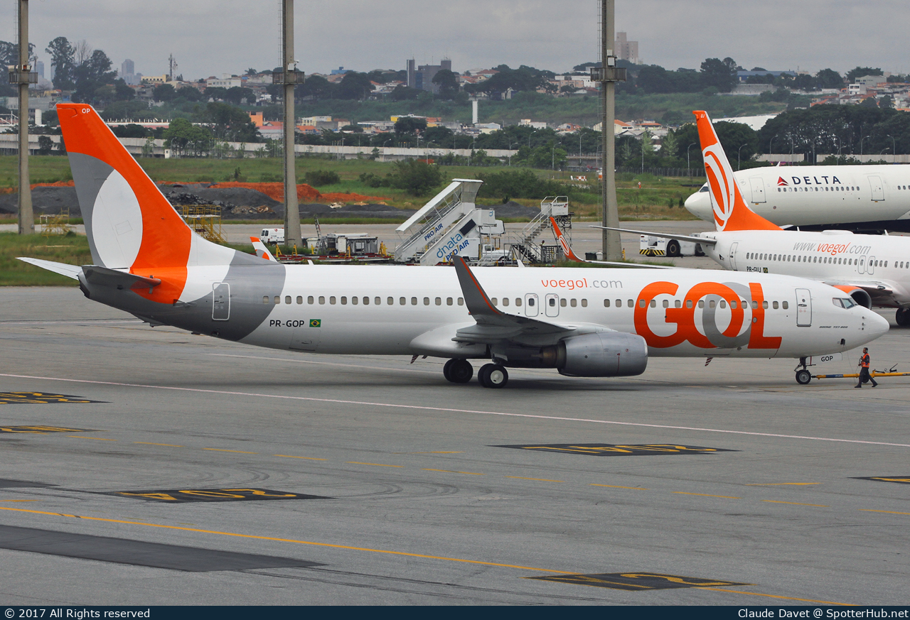 Photo of PR-GOP - Boeing 737-8BK operated by GOL Linhas Aéreas