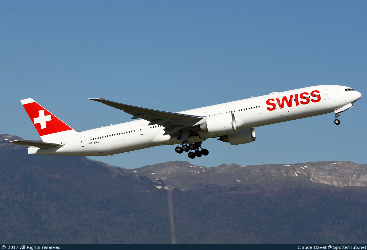 Photo of HB-JNG - Boeing 777-3DE(ER) operated by Swiss International Air Lines