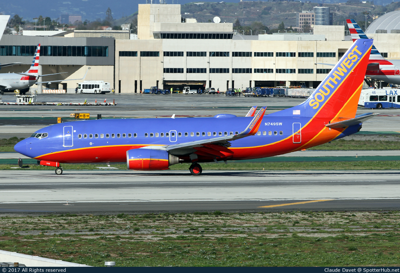 Photo of N749SW - Boeing 737-7H4 operated by Southwest Airlines
