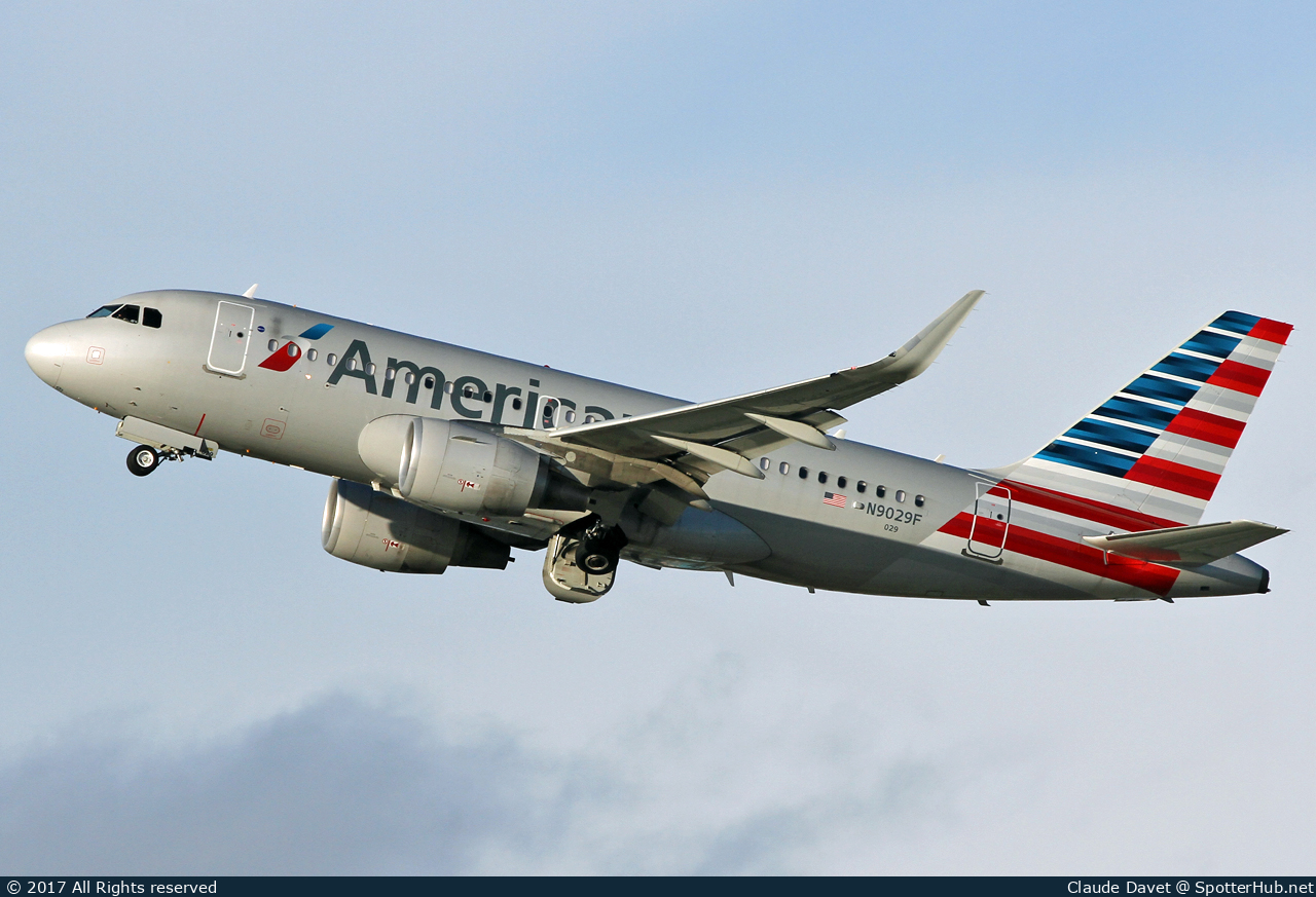 Photo of N9029F - Airbus A319-115 operated by American Airlines
