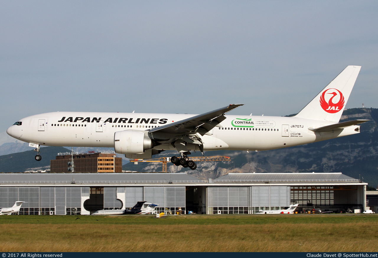 Photo of JA707J - Boeing 777-246(ER) operated by Japan Airlines