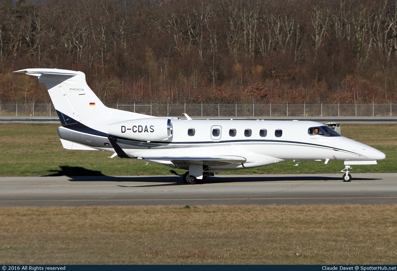 Photo of D-CDAS - Embraer Phenom 300 operated by DAS Private Jets