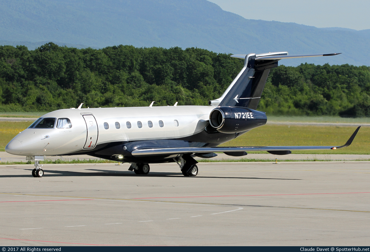 Photo of N721EE - Embraer Legacy 500 operated by Embraer Executive Aircraft