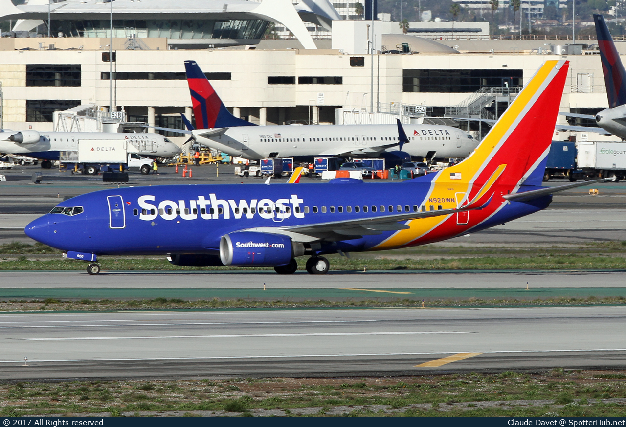 Photo of N920WN - Boeing 737-7H4 operated by Southwest Airlines