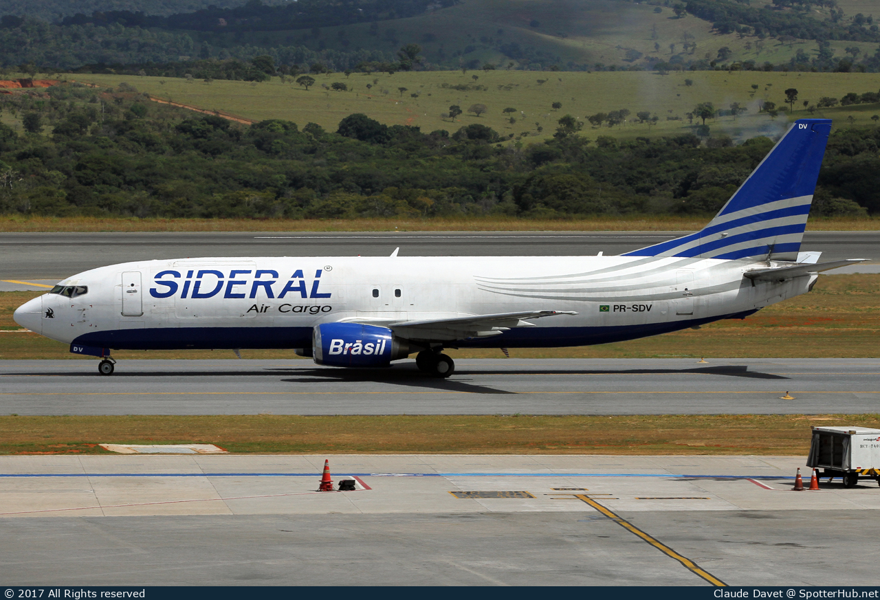 Photo of PR-SDV - Boeing 737-4Q8(SF) operated by Sideral Linhas Aéreas