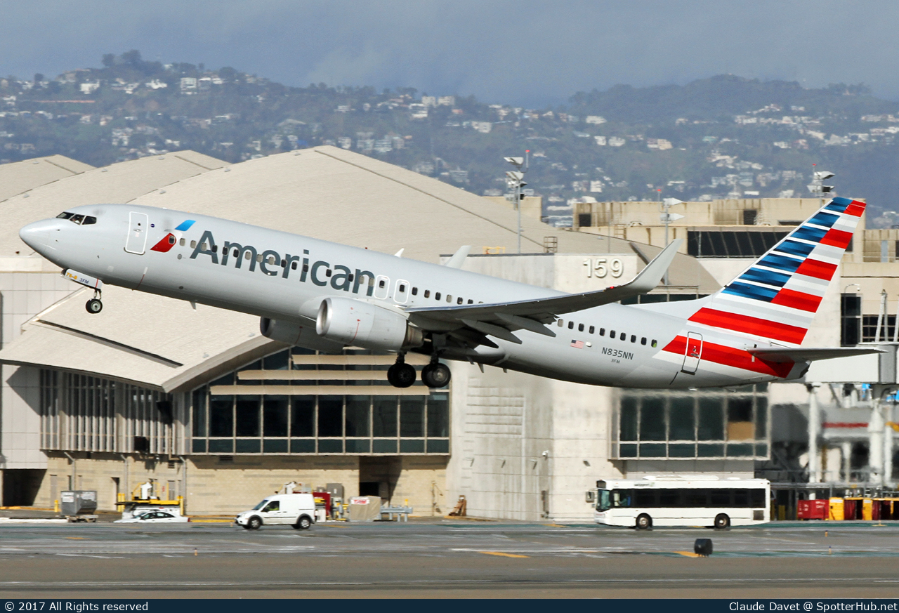 Photo of N835NN - Boeing 737-823 operated by American Airlines